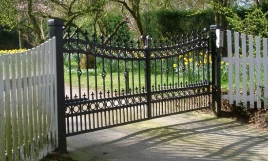 Aluminium Electric Gates in Birmingham